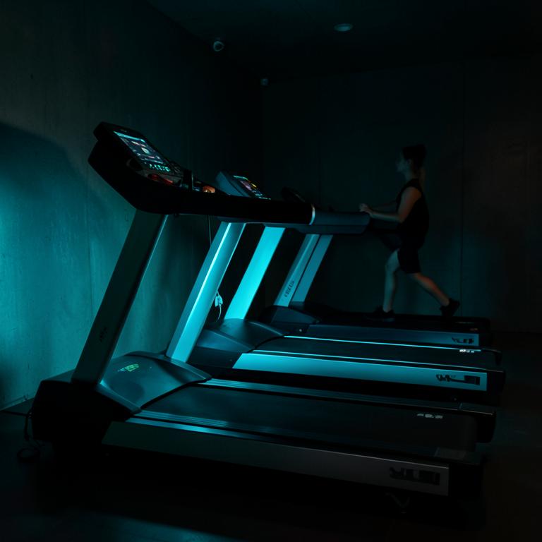 Rangée de tapis de course